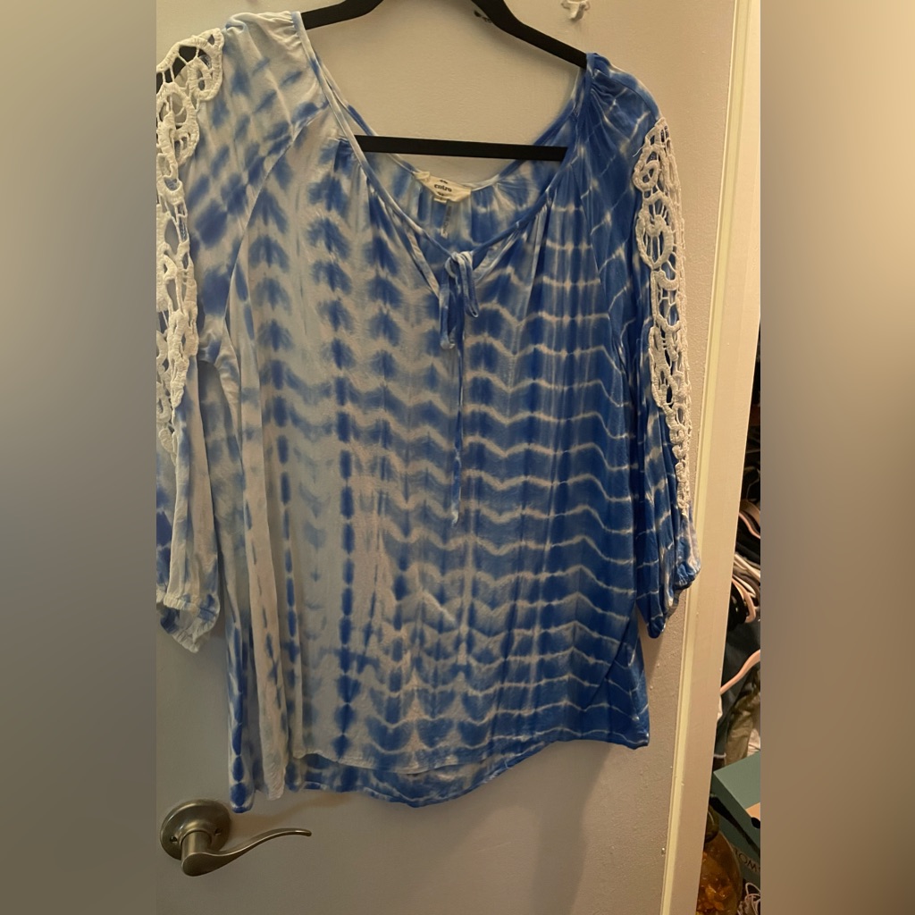 Top - Size Large